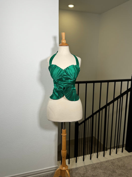 Miss Too Cute To Handle